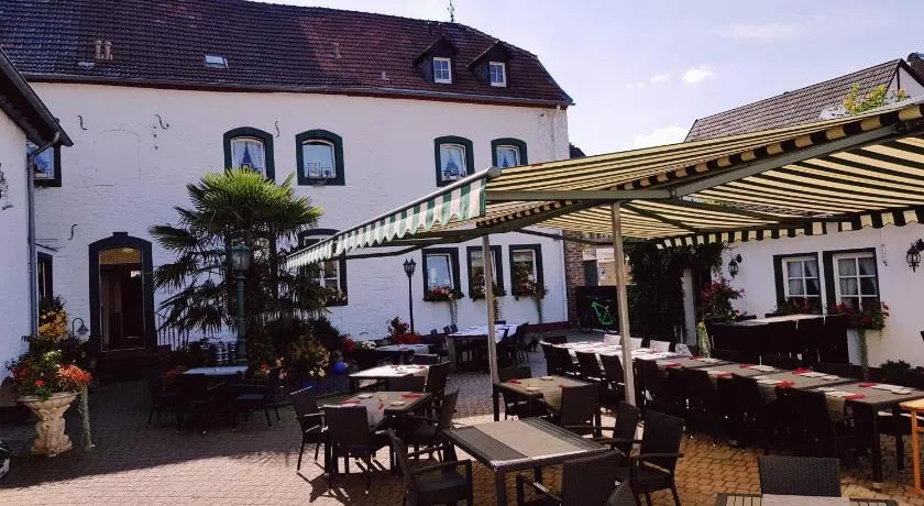 Hotel Restaurant Jägerhof - Image 1
