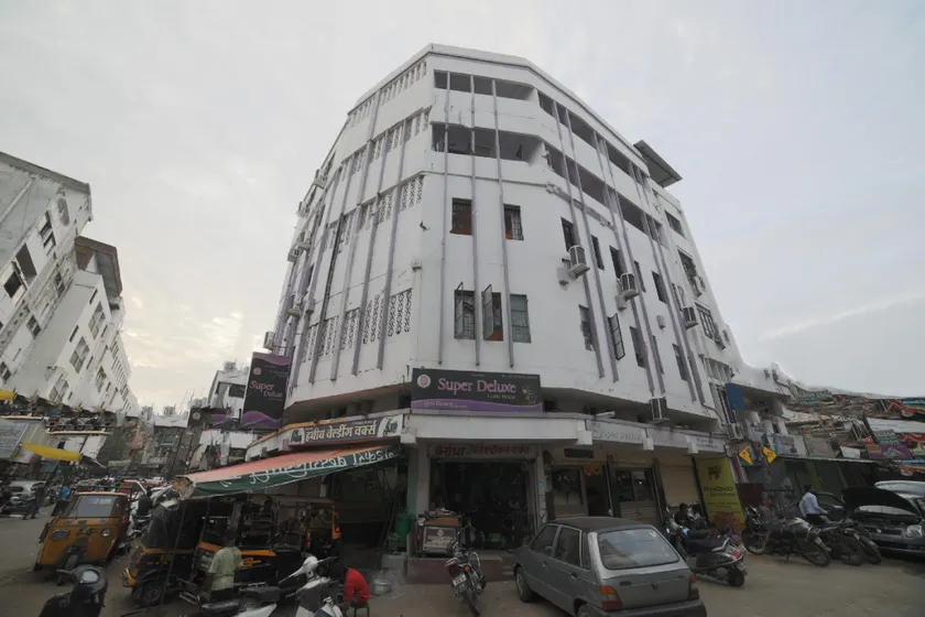 OYO 23706 Super deluxe Guest house - Image 1