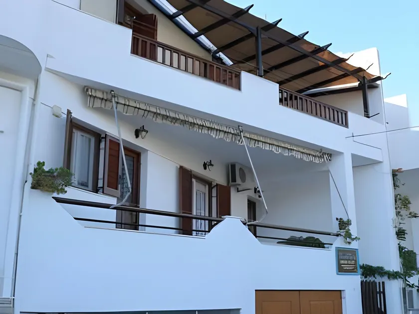 Tasoula Guest House - Image 1