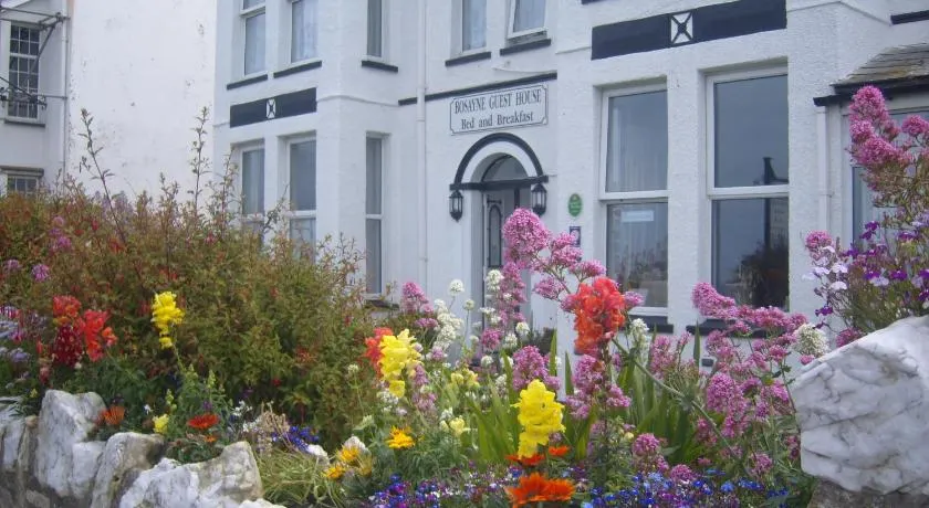 Bosayne Guest House - Image 1