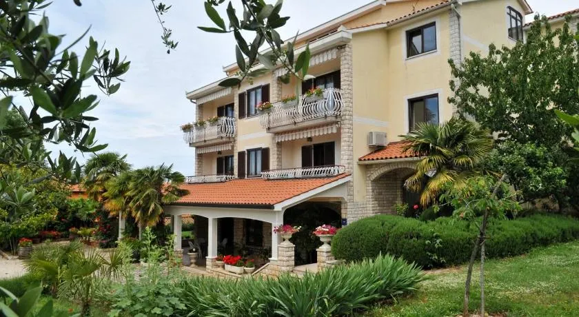 Haus Liliana - Image 1