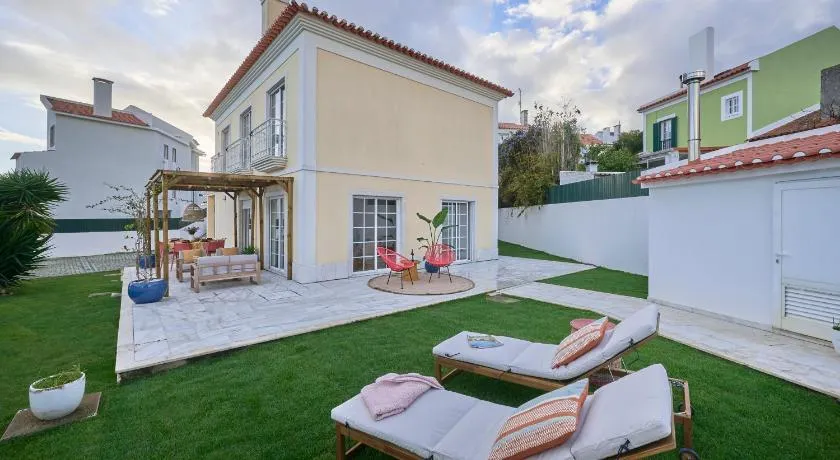 Beach & Cascais Luxury Villa, By TimeCooler - Image 1