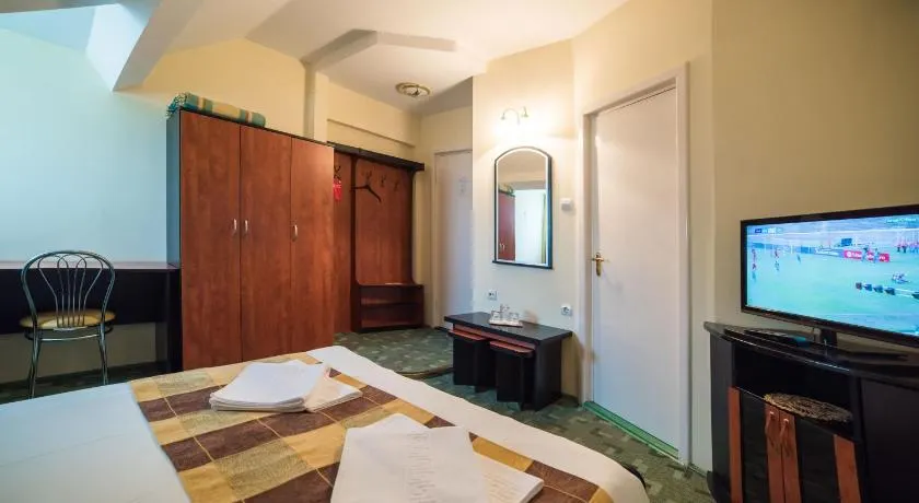 Pension Hotel Fast - Image 1