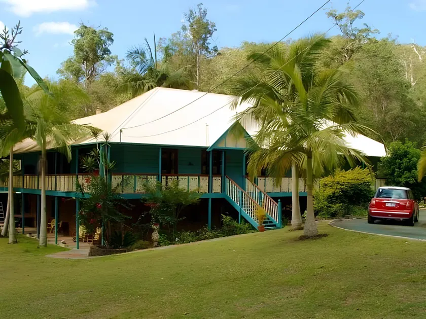 Riviera Bed & Breakfast - Image 1