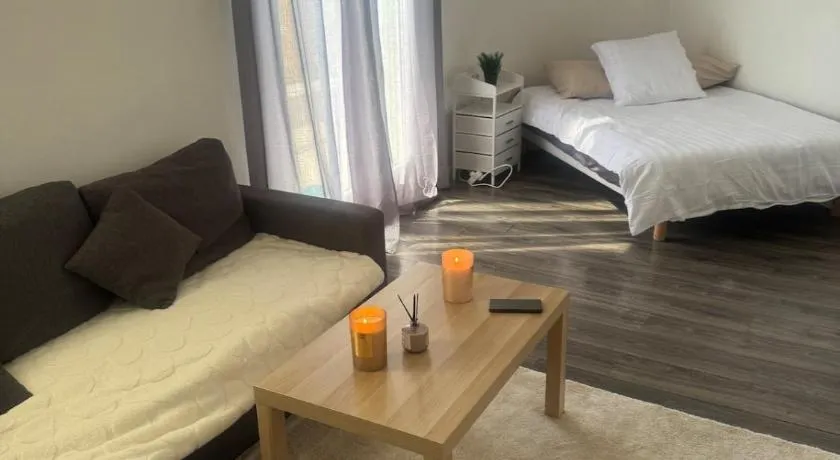 Cozy Studio for 3 People Nice Port - Image 1