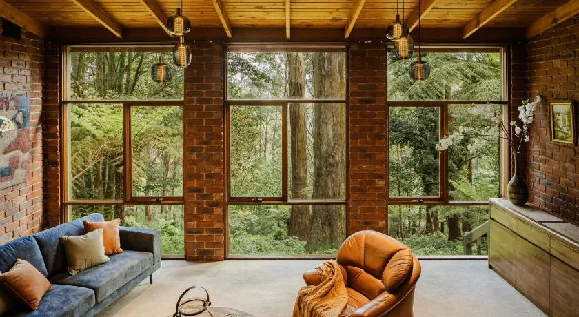 Modern Seednest Treehouse, Forest & Mountain View - Image 1