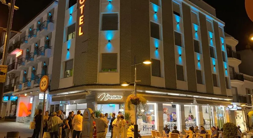 Hotel Nomada - Image 1