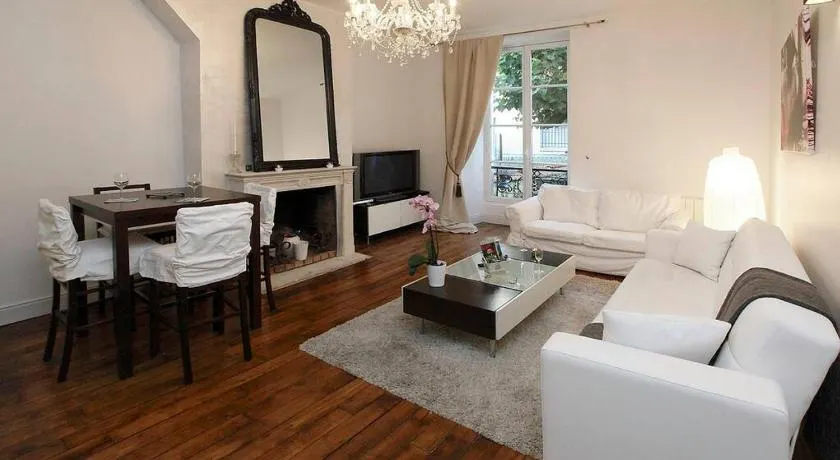 Appartement 3 pièces à Versailles Château - Image 1