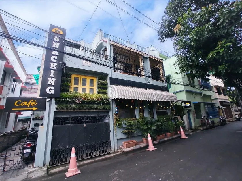 Spacious 3BHK House opp South City Mall - Image 1