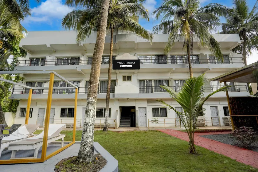 Townhouse Morjim Beach North Goa Formerly Bay Breeze Hotels & Resorts - Image 1