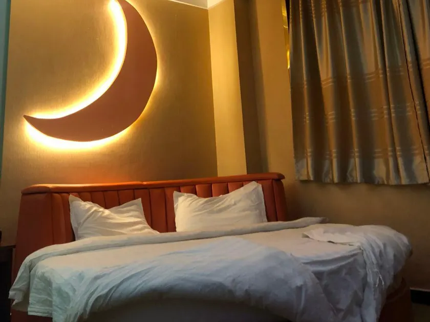 Moon Star Hotel - Image 1