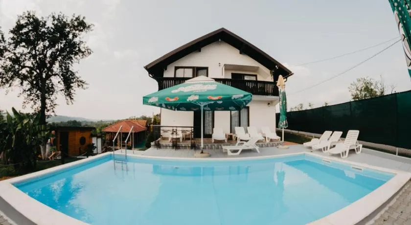 Djedovo ognjište 2 - Image 1