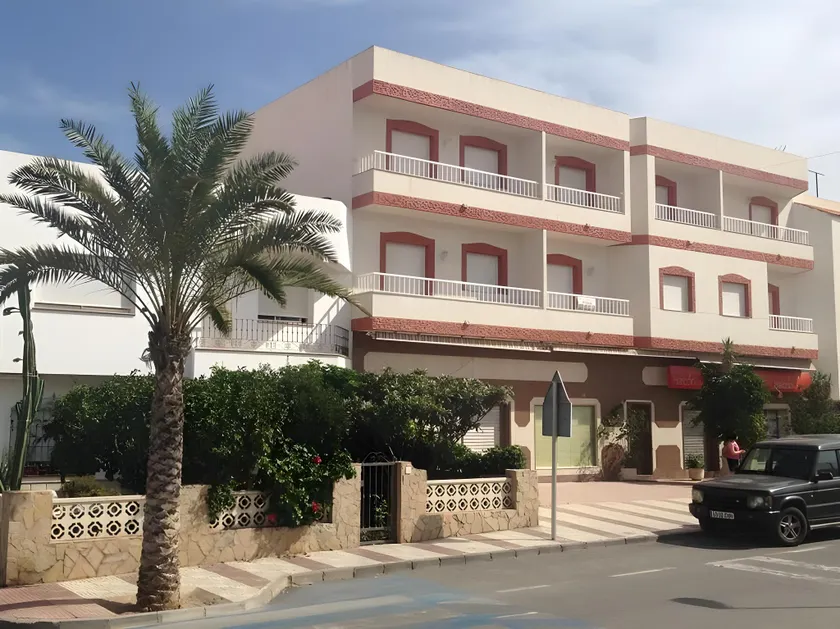 Apartamentos Sol Andaluz - Image 1
