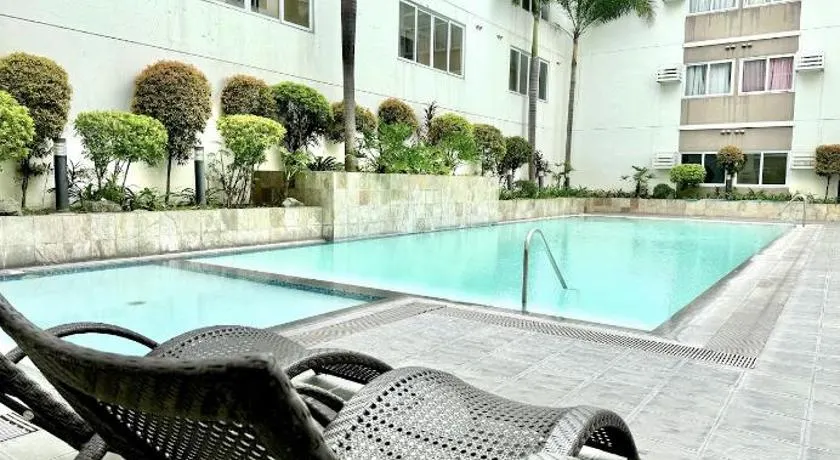 Stanford Suites 1 - Image 1