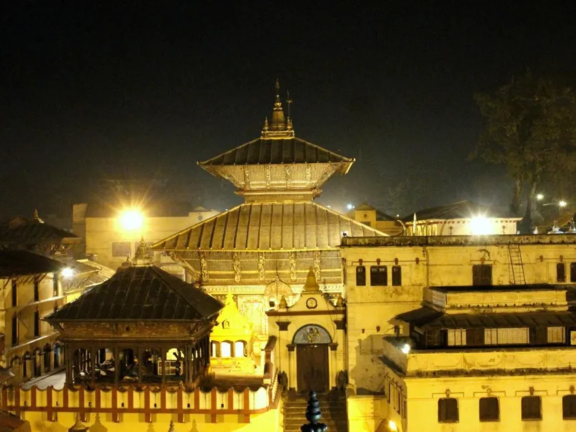 Hotel Shraddha Palace - Image 1