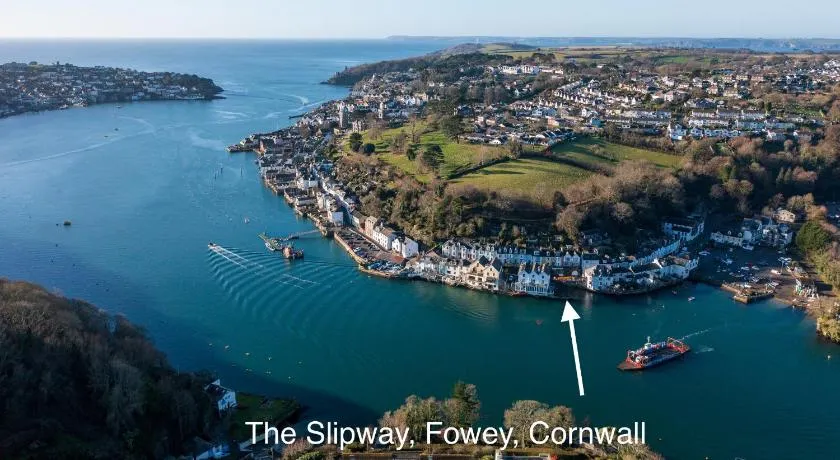 The Slipway Fowey Harbour Parking 1 Min & Garden - Image 1