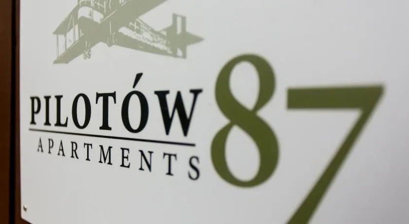 Pilotow 87 Apartments - Image 1