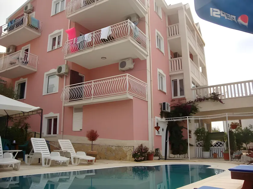 Voll ausgestattetes wunderschönes Apartment mit Garten, Pool und Terrasse | Wasserblick | Strand in der Nähe - Image 1
