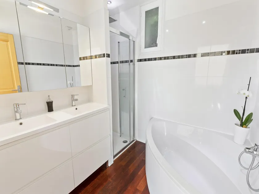 Holiday Home in Brignoles with Private Pool - Image 1
