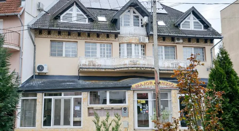 Major Panzió és Étterem - Image 1