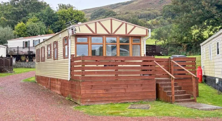 Cosy Caravan by the sea - Image 1