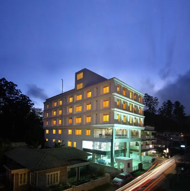 Grand Plaza - Image 1