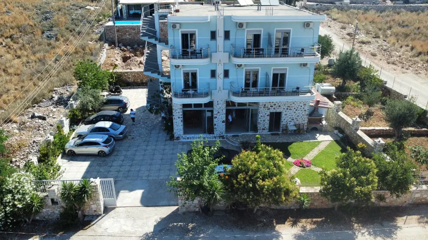 Vila Llaka - Image 1