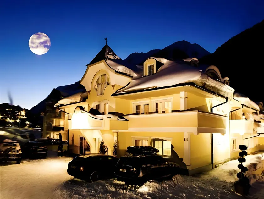 Hotel Ischgl - Image 1