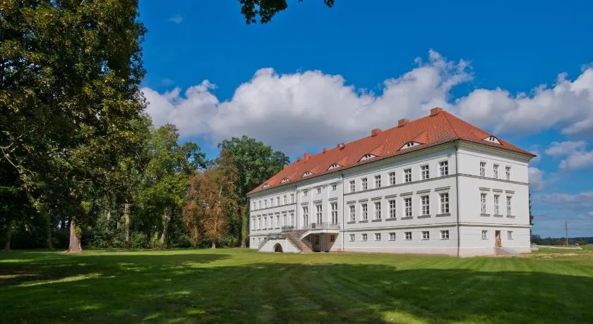 Schloss Retzow Apartments - Image 1