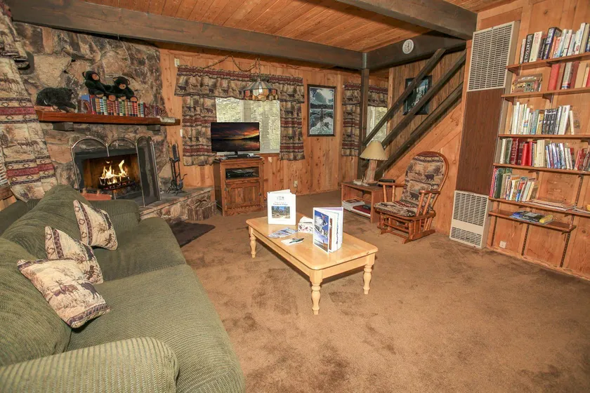 Cardinal Ridge - Image 1