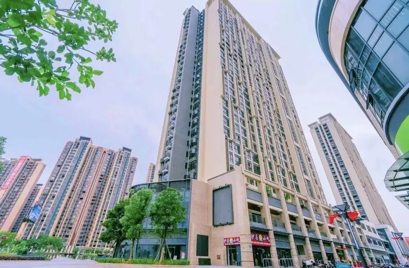 Jiangmen Yufeng Apartment - Image 1