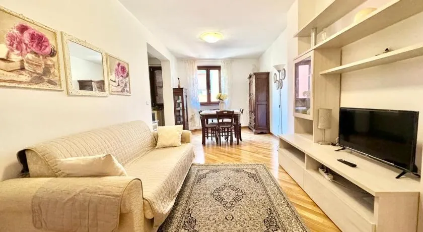 Tra i due ponti - Image 1