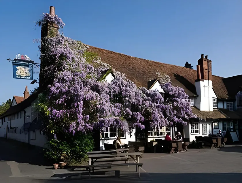 Bull Inn - Image 1
