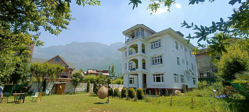Whostels Srinagar - Image 1
