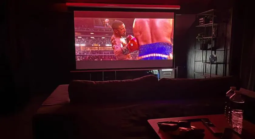 Ciné Room - Image 1