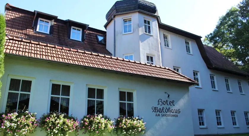Hotel Waldhaus - Image 1