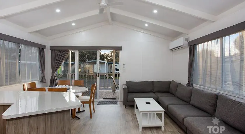 Horsham Riverside Caravan Park - Image 1