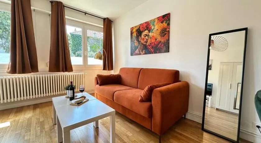 M Lorry Frida cosy au rdc avec balcon proche Metz - Image 1