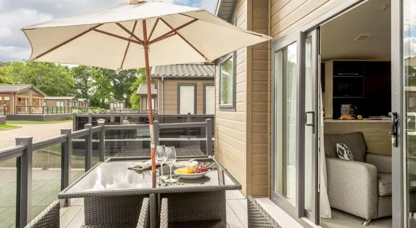 2 Bed in New Milton oc-89708 - Image 1