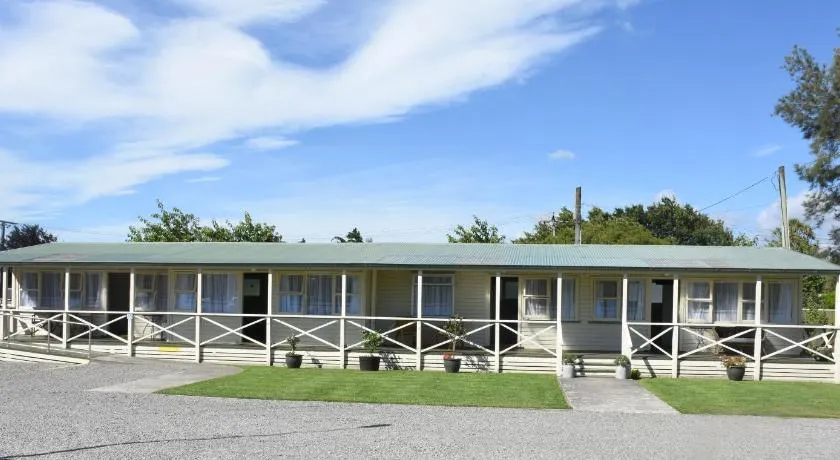 Featherston Motels And Camping - Image 1