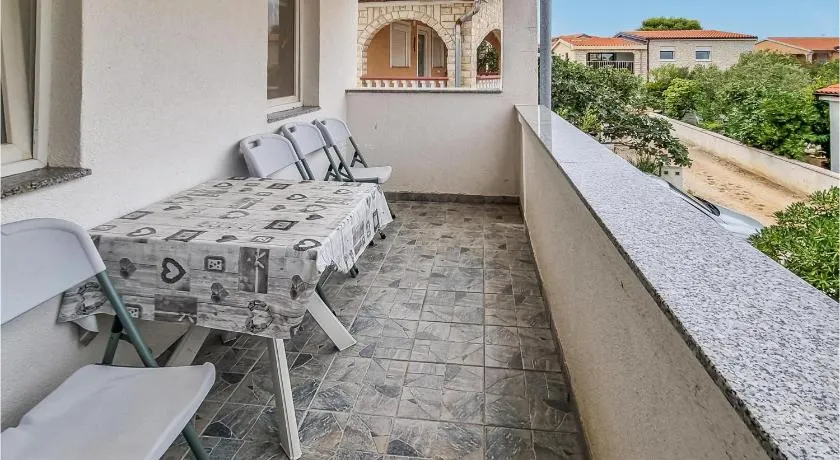 1 Bedroom Amazing Apartment In Vir - Image 1