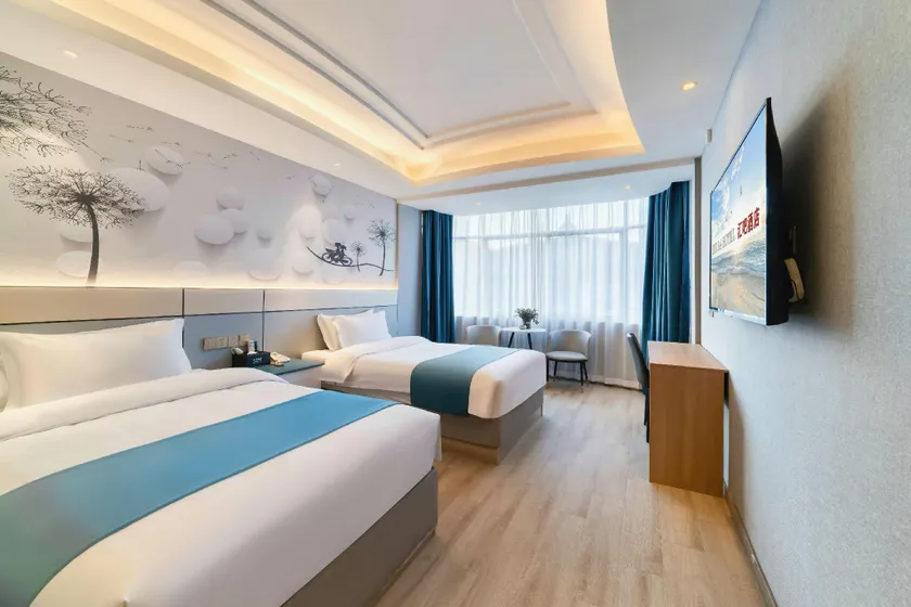 Huiba Hotel - Image 1