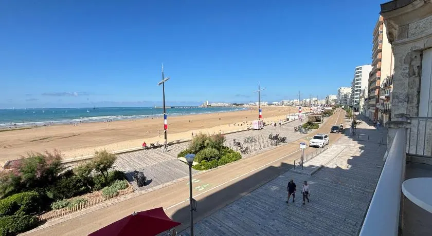 Appartement cocooning face mer aux Sables d'Olonne avec accès direct plage - FR-1-92-606 - Image 1