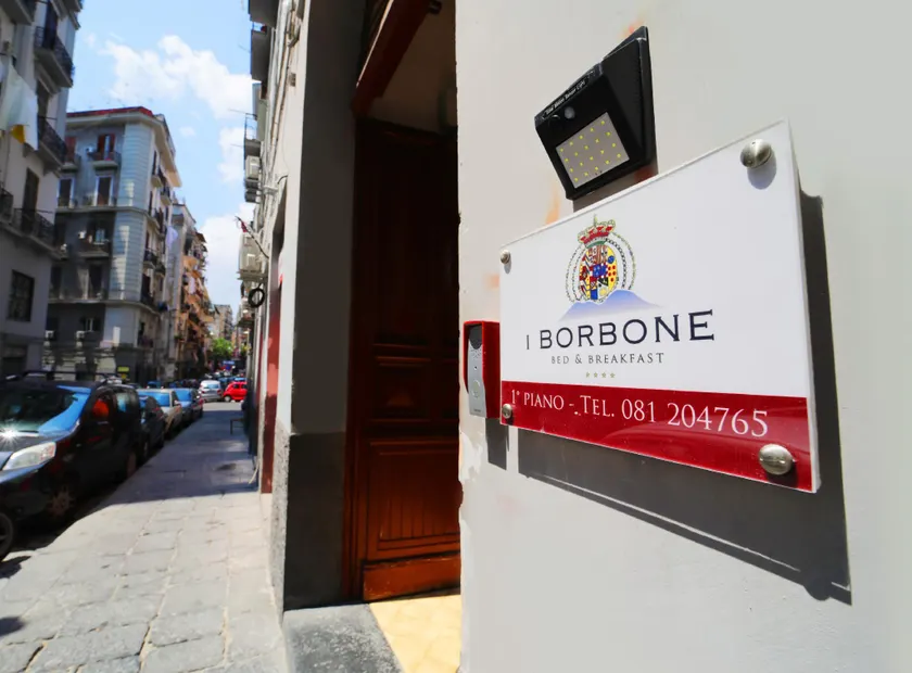 Hotiday Spaccanapoli I Borbone - Image 1