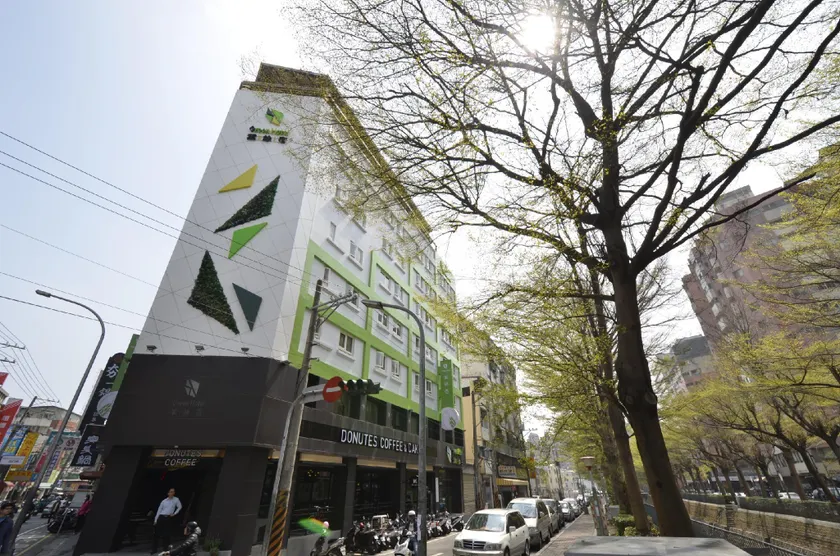 Green Hotel - Fengjia - Image 1