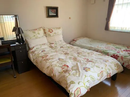 A Hideaway Inn in a Residential Area - Image 1
