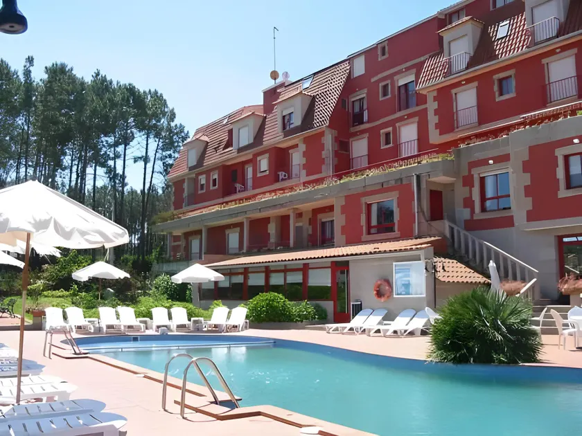 Hotel Pirámide I - Image 1