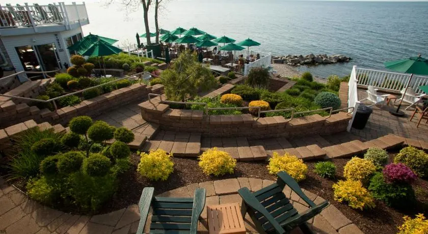 The Lakehouse Inn Geneva - Image 1