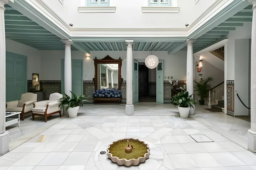 Palacio Cabrera - Lillo - Image 1
