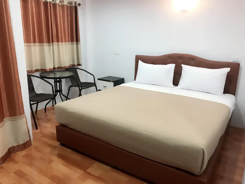 Boodsarin Hotel - Image 1